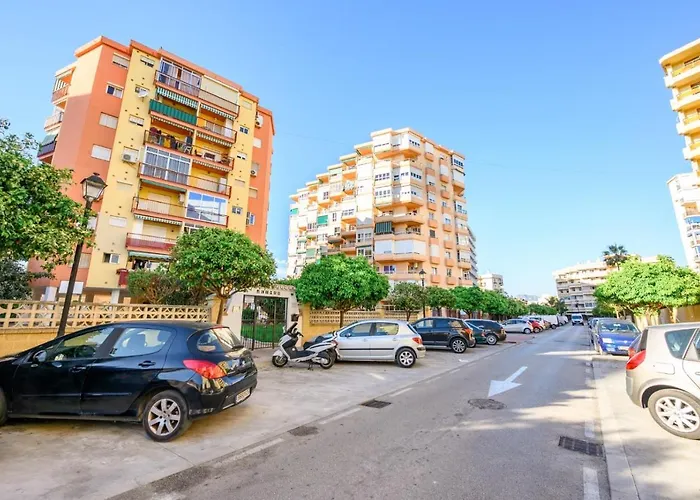 Burgos 2 Terrace, Pool, Parking By 10Tosea