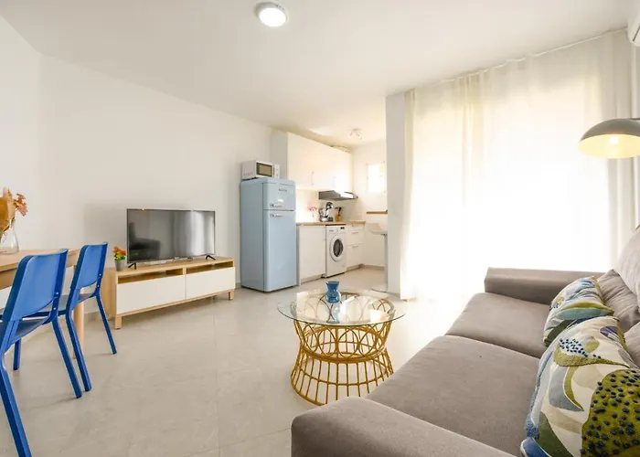 Burgos 2 Terrace, Pool, Parking By 10Tosea